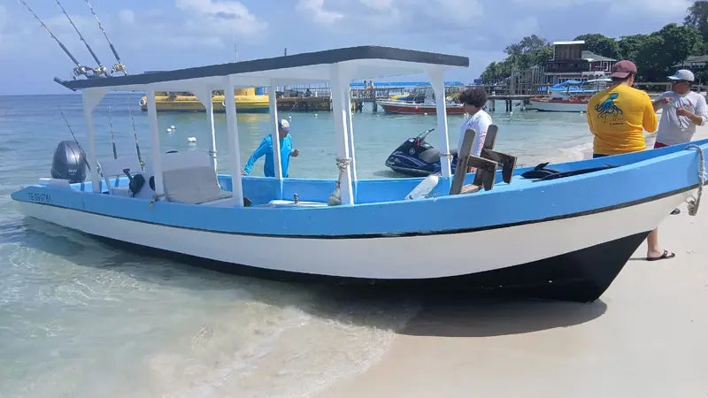Excursión de Pesca en Roatán – Aventura de Pesca en Alta Mar y en Arrecifes